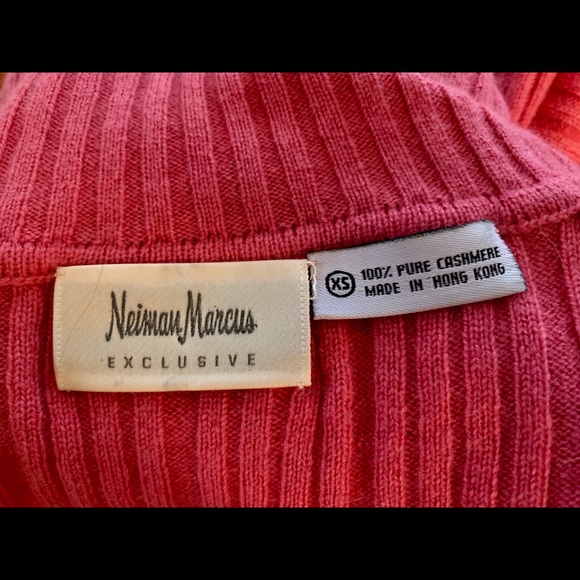 Pretty in pink Lord&Taylor cashmere sweater - Picture 5 of 6